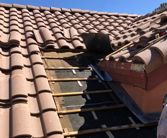 Tile Roof red tile construction